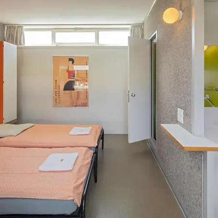 אכסניה Youth Jeunotel *