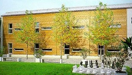 Hostel Youth Jeunotel Лозана