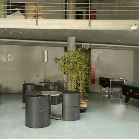 Hostel Youth Jeunotel Лозана