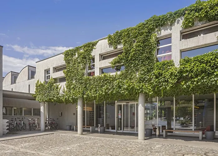 Youth Jeunotel Auberge de jeunesse *