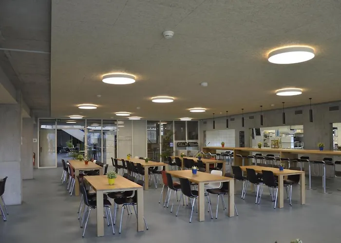 Youth Jeunotel Lozanna