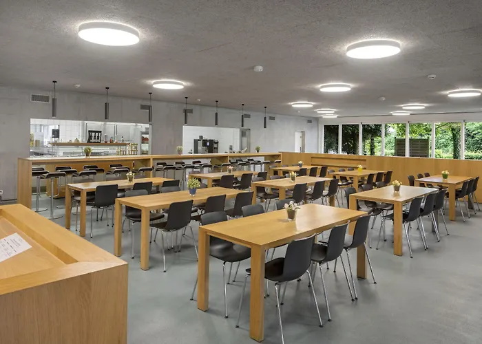 Youth Jeunotel Auberge de jeunesse *