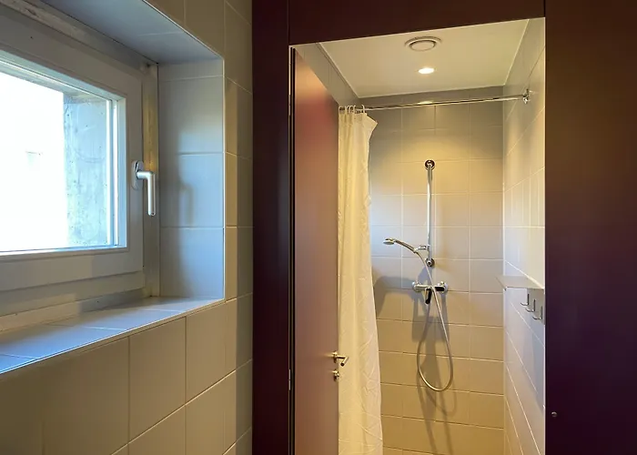 Youth Jeunotel * Lozanna