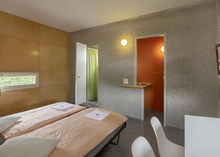 Youth Jeunotel Auberge de jeunesse *