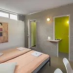 Hostel Youth Jeunotel Lausanne