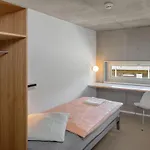 Hostel Youth Jeunotel