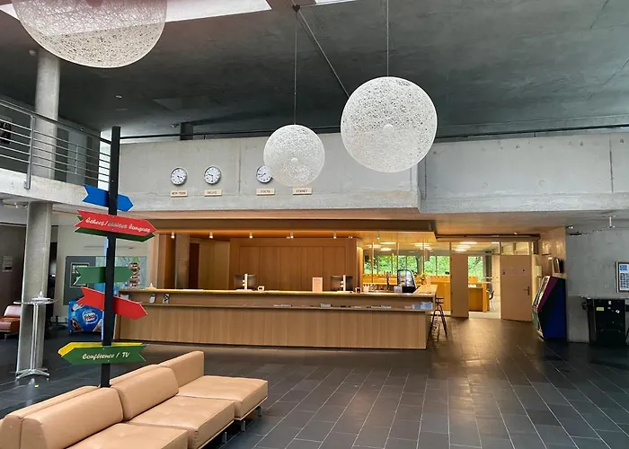 Vandrarhem Youth Jeunotel